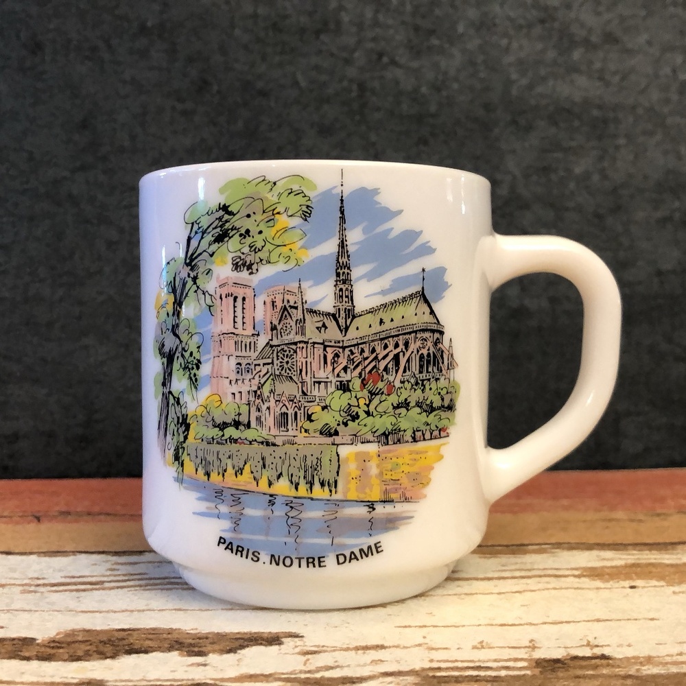 Beautiful Vintage Arcopal Notre Dame Coffee Mug